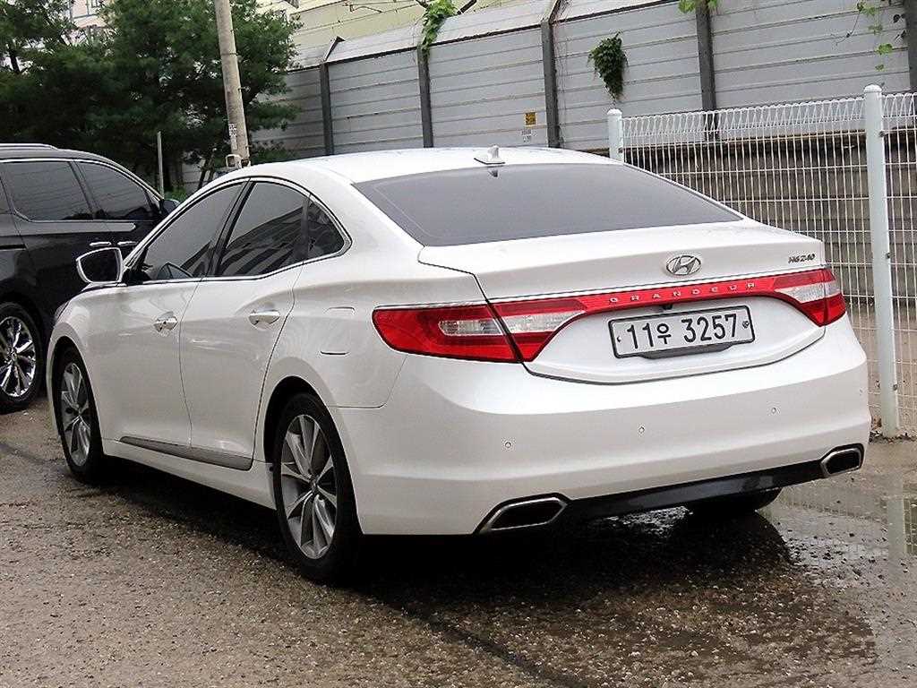 HYUNDAI Grandeur - Vista 3