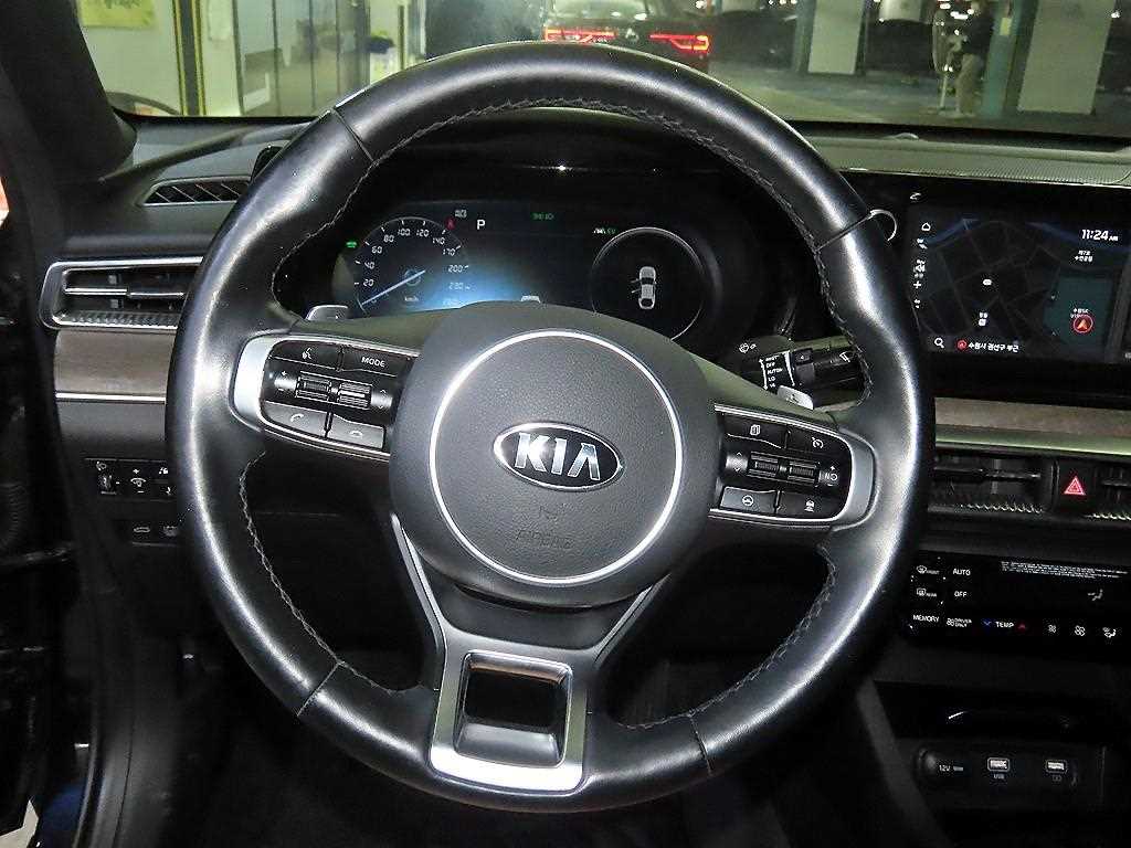 KIA K5 - Vista 8