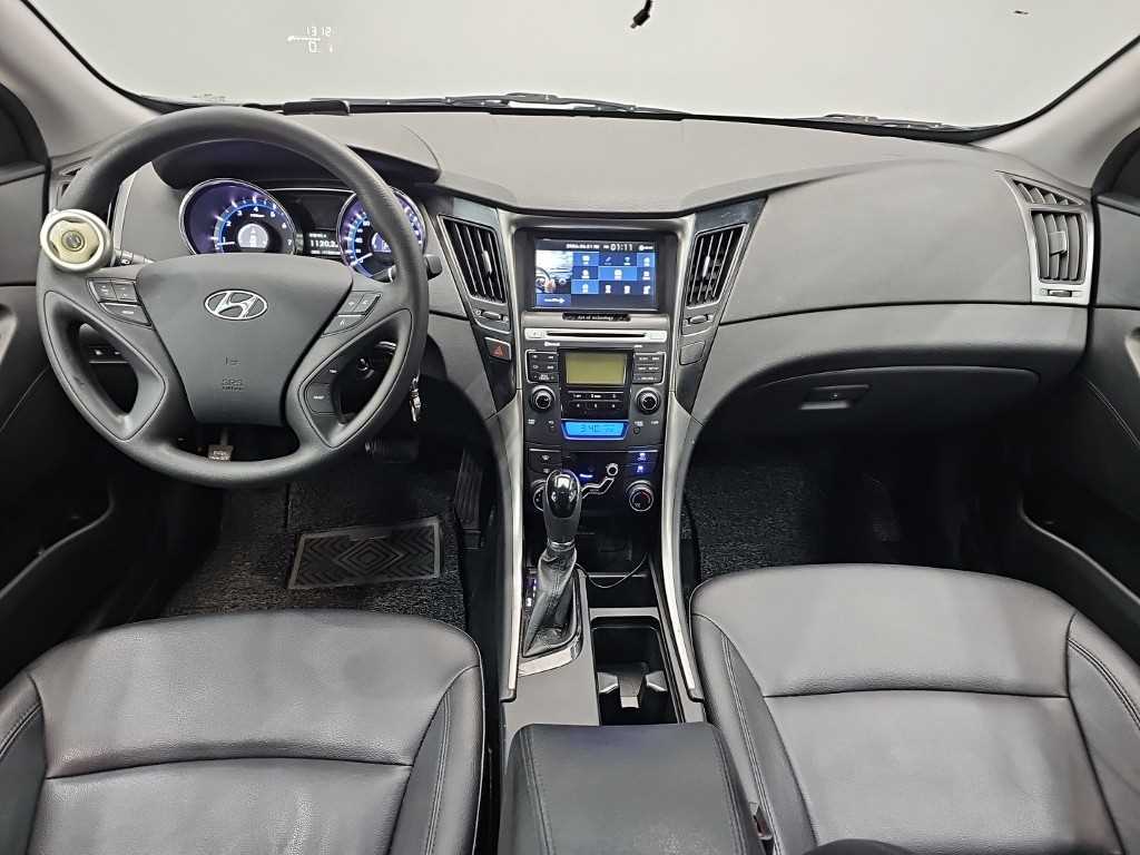 HYUNDAI Sonata - Vista 7