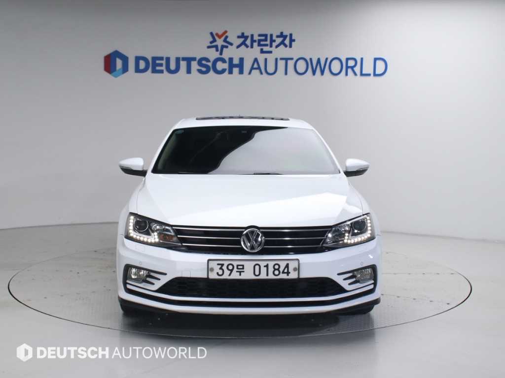 Volkswagen Jetta - Vista 3