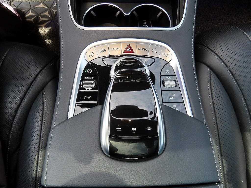 Mercedes Benz S Class - Vista 12
