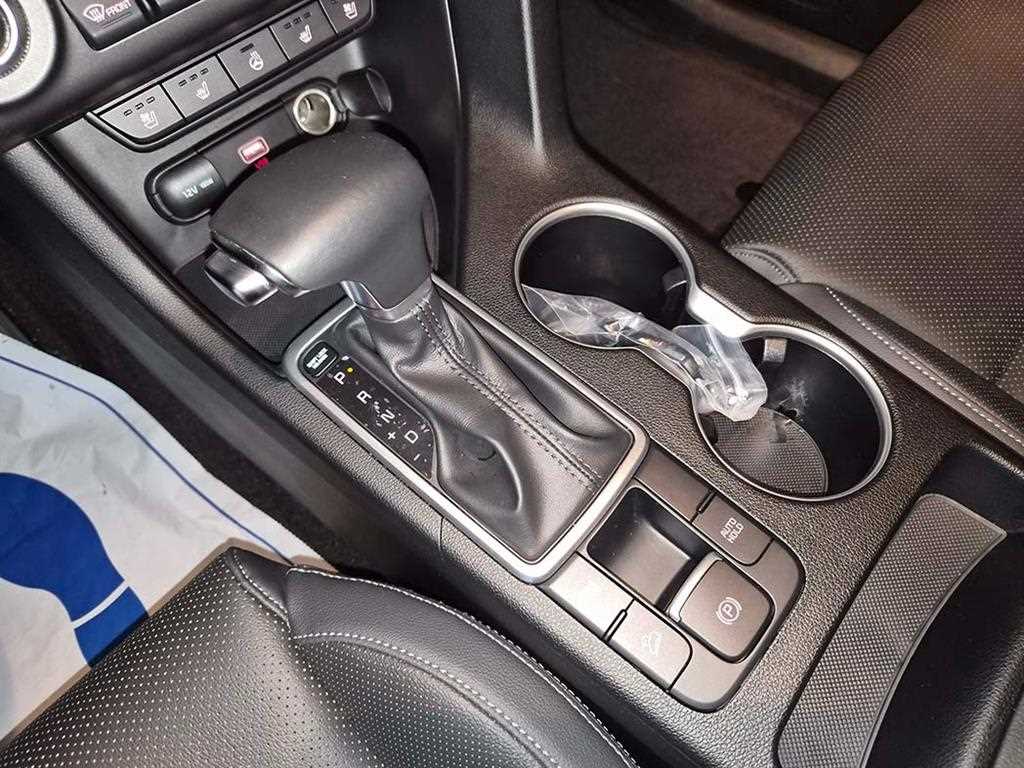 KIA Sportage - Vista 11