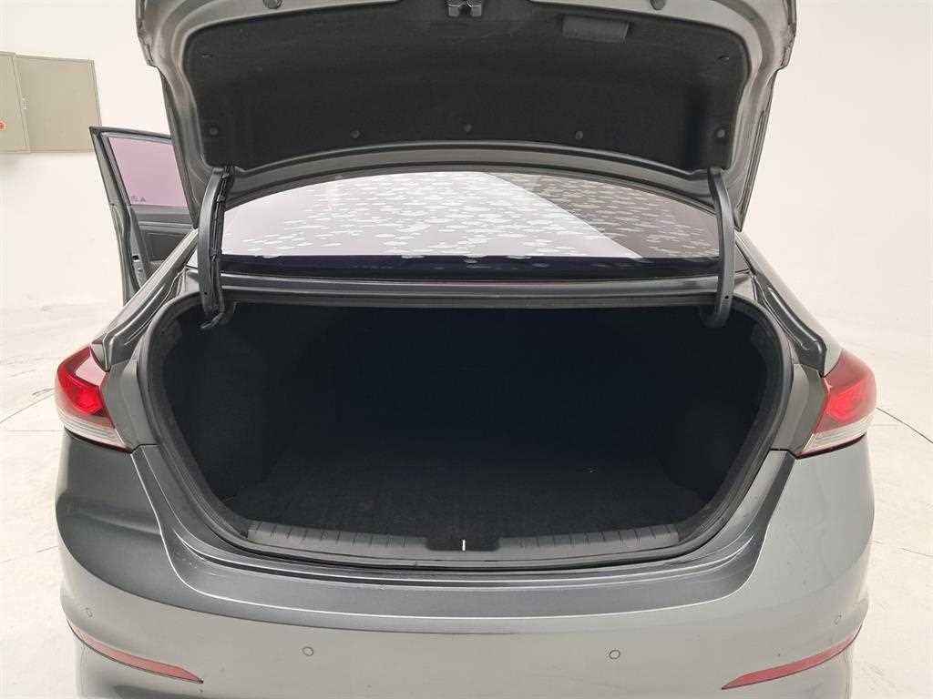 HYUNDAI Avante 2017 Gris - Importación desde Corea - HF Imports Iquique - Foto 17