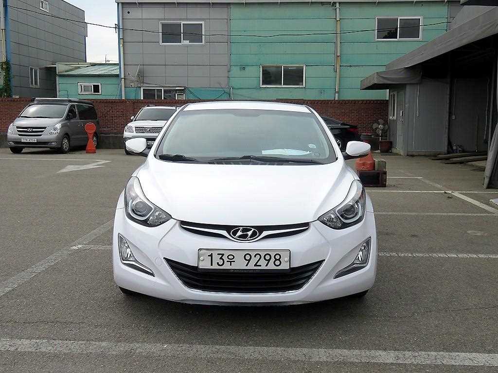 HYUNDAI Avante 2015 Blanco - Importación desde Corea - HF Imports Iquique - Foto 1