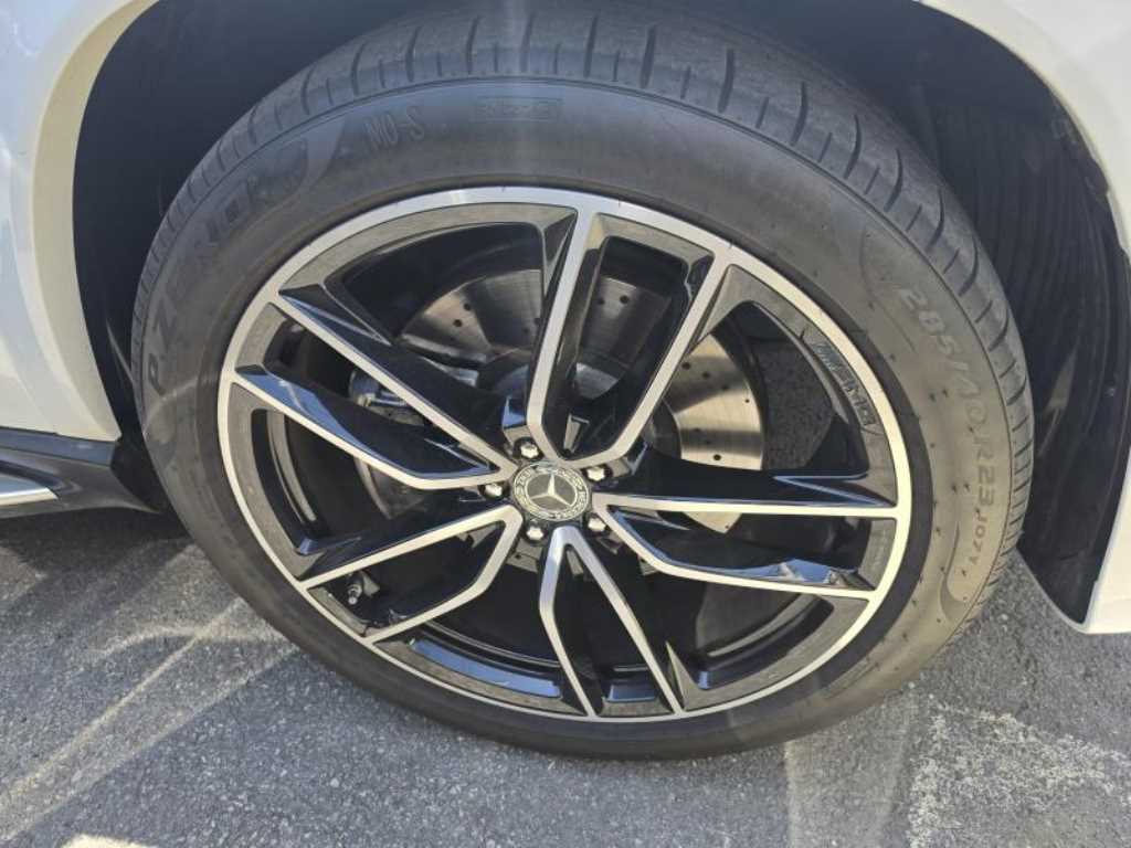 Mercedes Benz GLS Class - Vista 3
