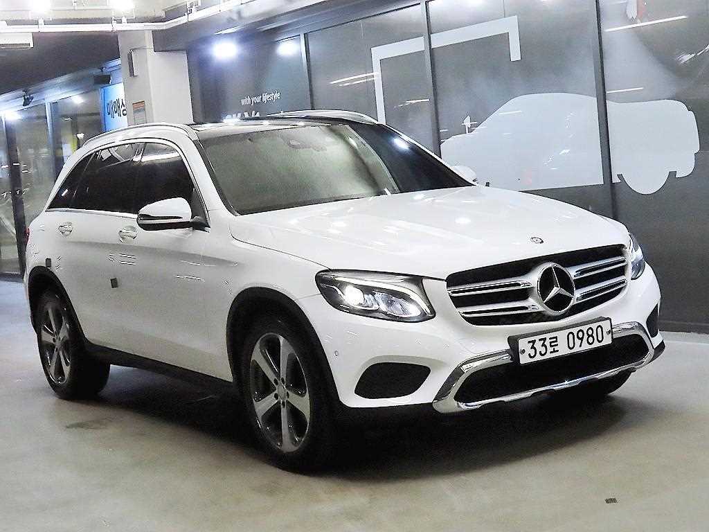 Mercedes Benz GLC Class 2016 Blanco - Importación desde Corea - HF Imports Iquique - Foto 1