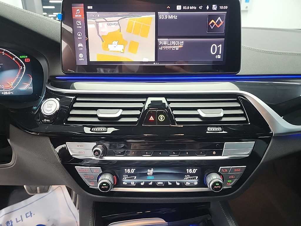 BMW 5 Series - Vista 10