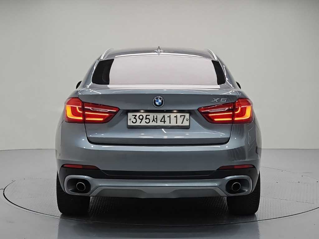 BMW X6 - Vista 3