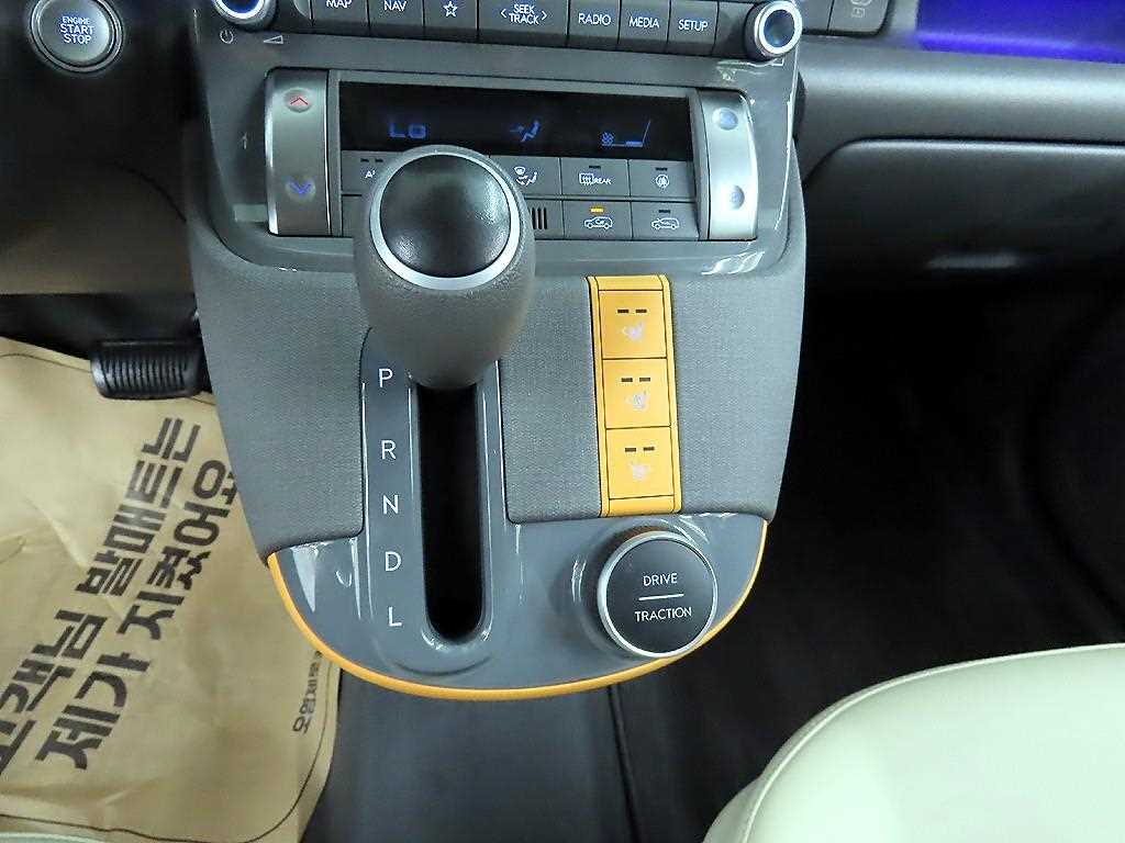 HYUNDAI Casper - Vista 10