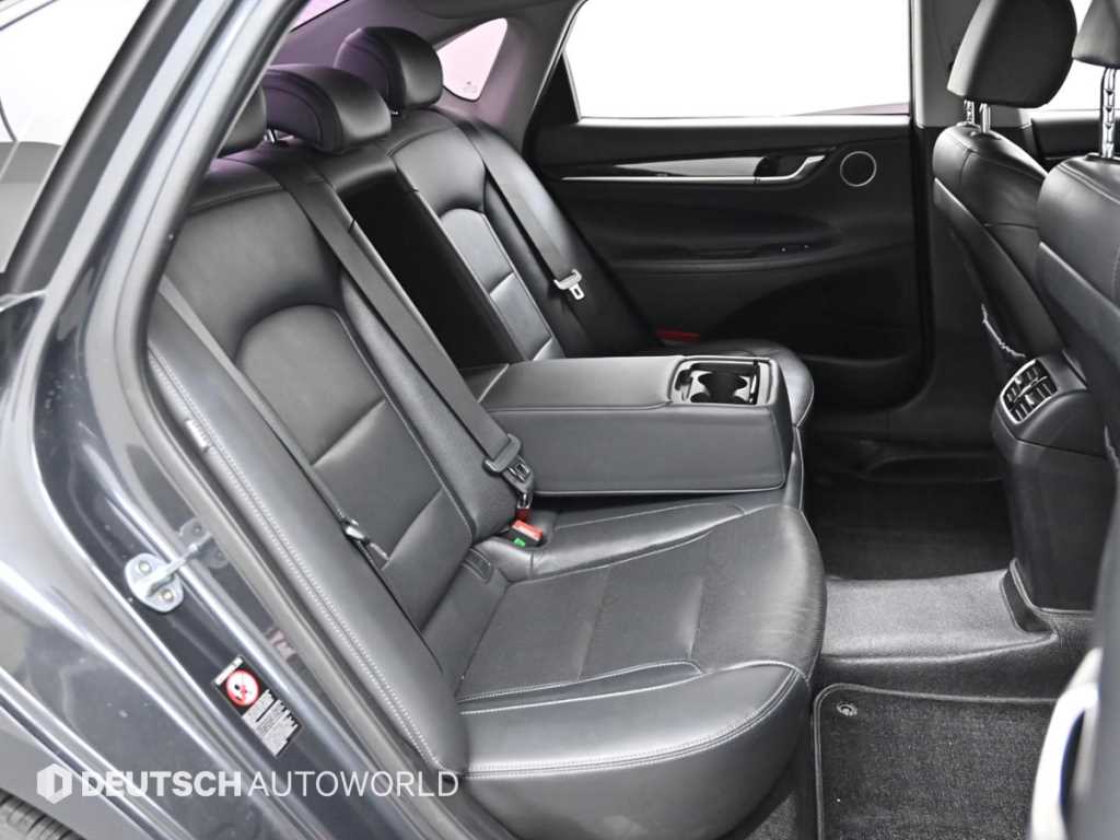 HYUNDAI Grandeur - Vista 12