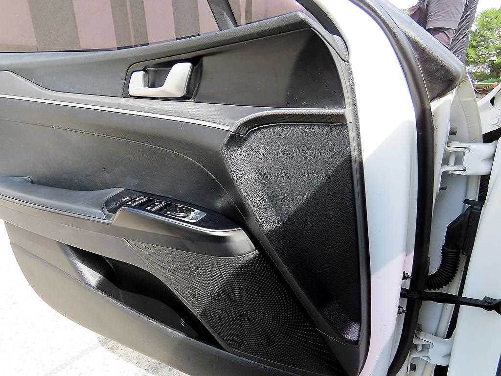 KIA K5 - Vista 11