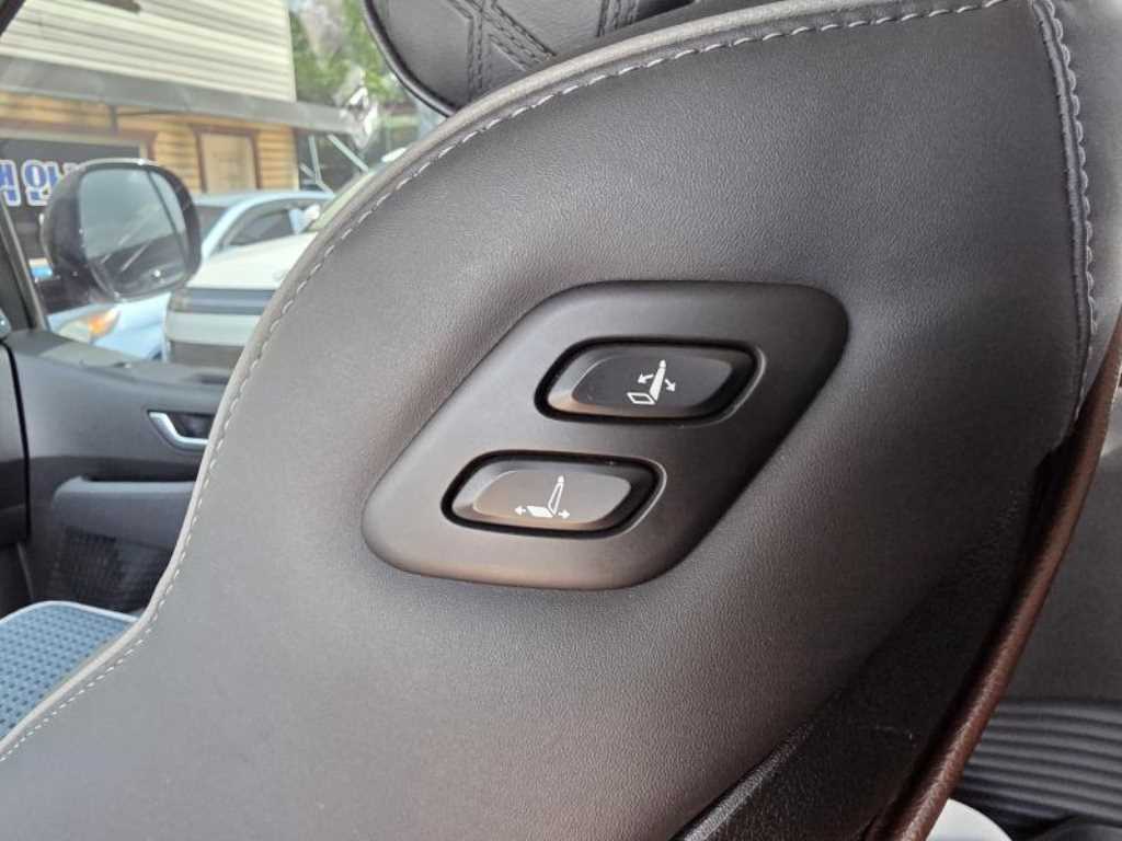 HYUNDAI Staria 2023 Blanco - Importación desde Corea - HF Imports Iquique - Foto 14