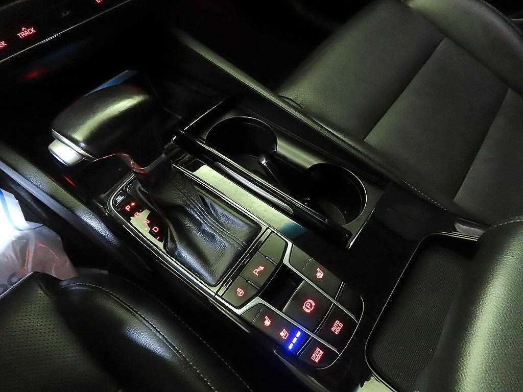 KIA K7 - Vista 12