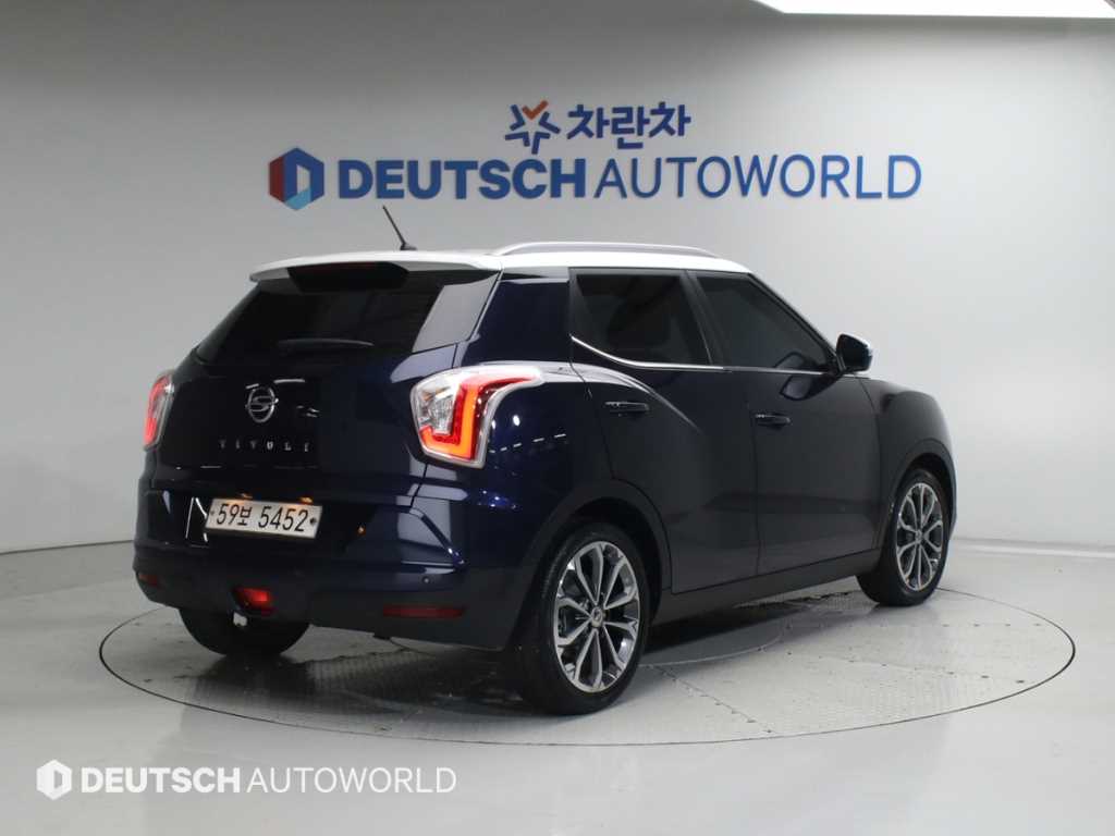 Ssangyong Tivoli - Vista 3