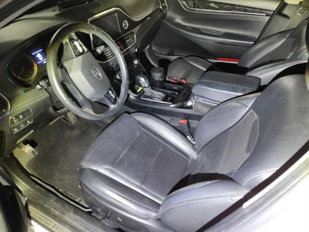 HYUNDAI Grandeur - Vista 6