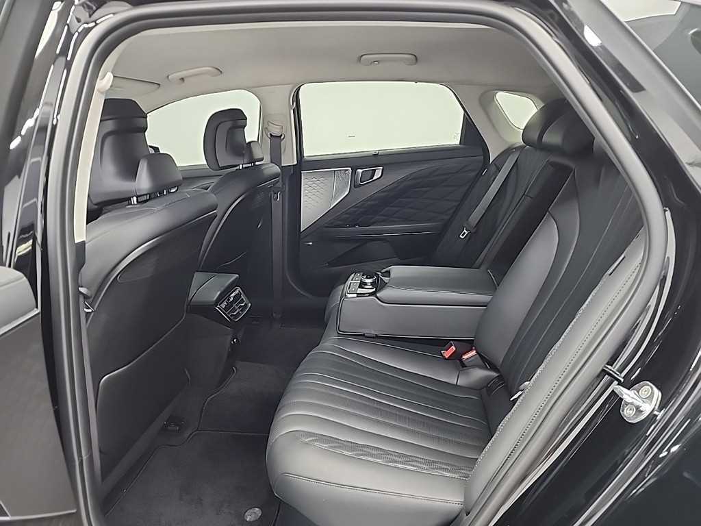 KIA K8 - Vista 12