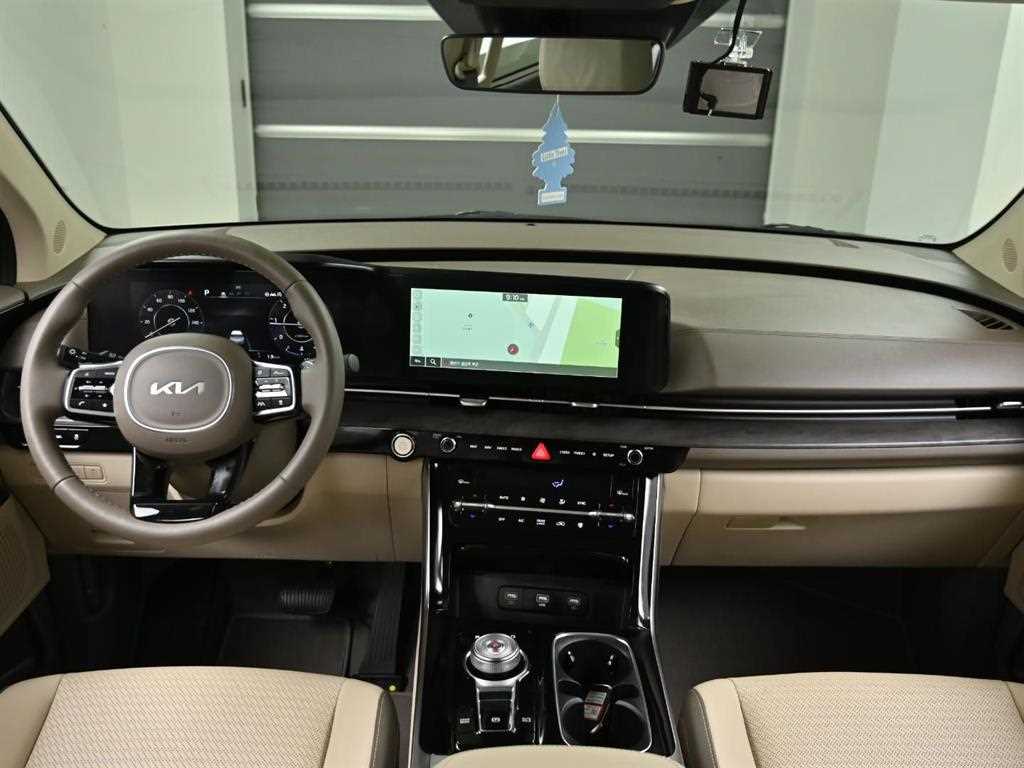 KIA Carnival - Vista 7