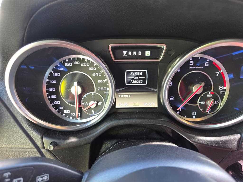Mercedes Benz G Class (G Wagen) - Vista 6