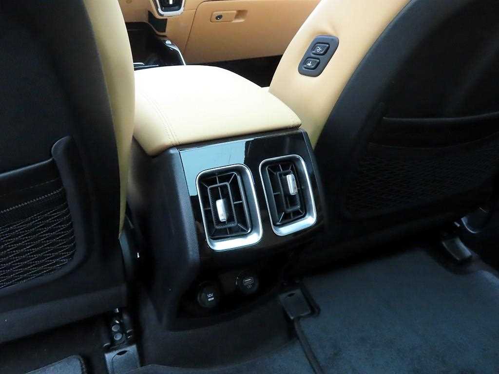 KIA Sorento 2023 Gris - Importación desde Corea - HF Imports Iquique - Foto 16