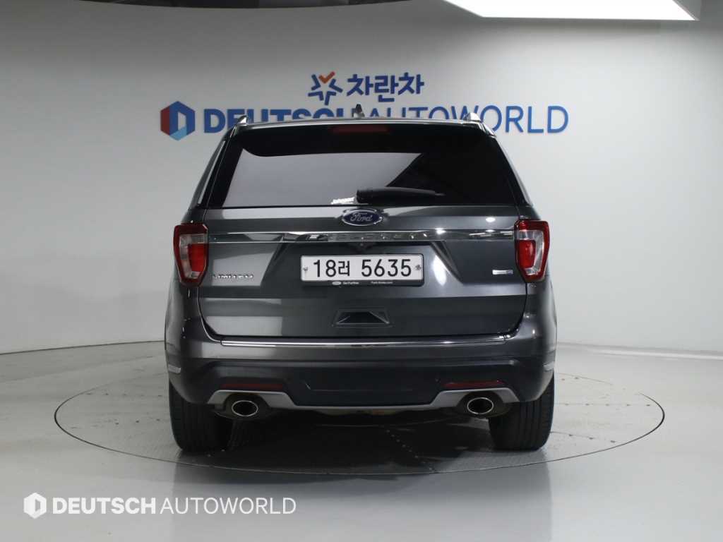 Ford Explorer - Vista 4