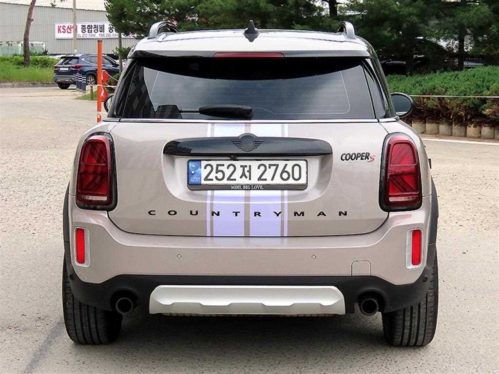 Mini Countryman - Vista 4