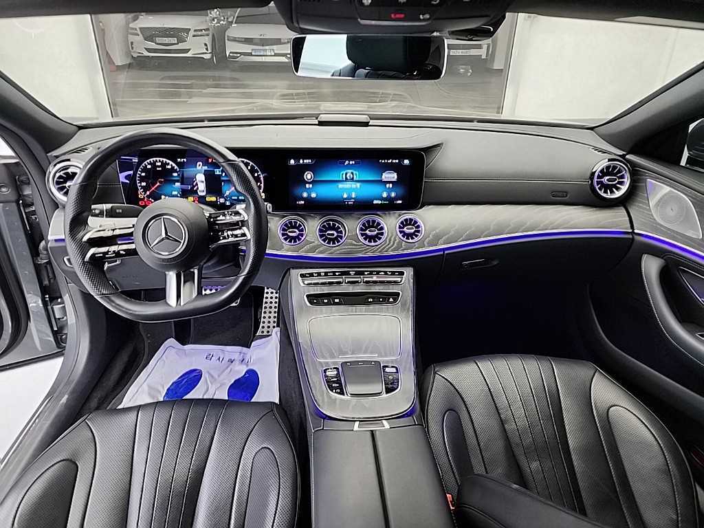 Mercedes Benz CLS Class - Vista 7