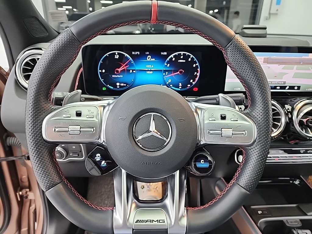 Mercedes Benz GLB Class - Vista 9