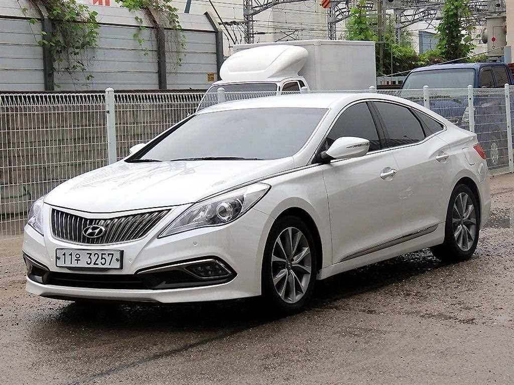 HYUNDAI Grandeur - Vista 2