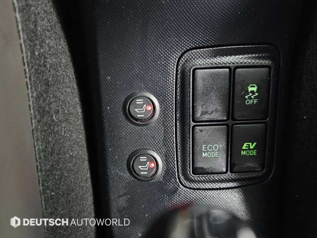 Toyota Prius 2018 Plateado - Importación desde Corea - HF Imports Iquique - Foto 17
