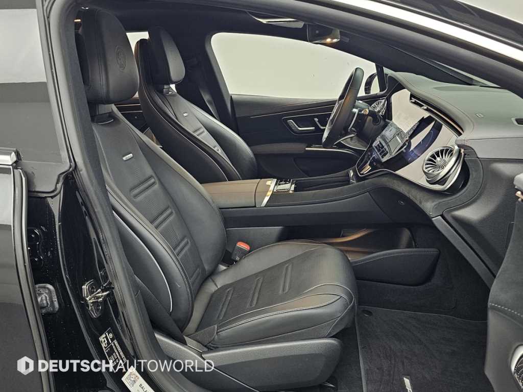 Mercedes Benz EQS - Vista 10