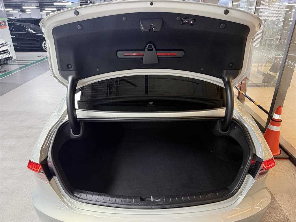 HYUNDAI Grandeur 2020 Plateado - Importación desde Corea - HF Imports Iquique - Foto 17