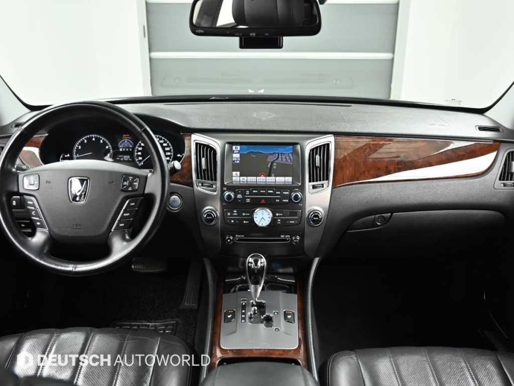 HYUNDAI Equus - Vista 7