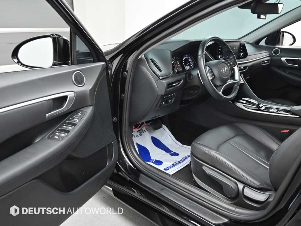 HYUNDAI Sonata - Vista 11