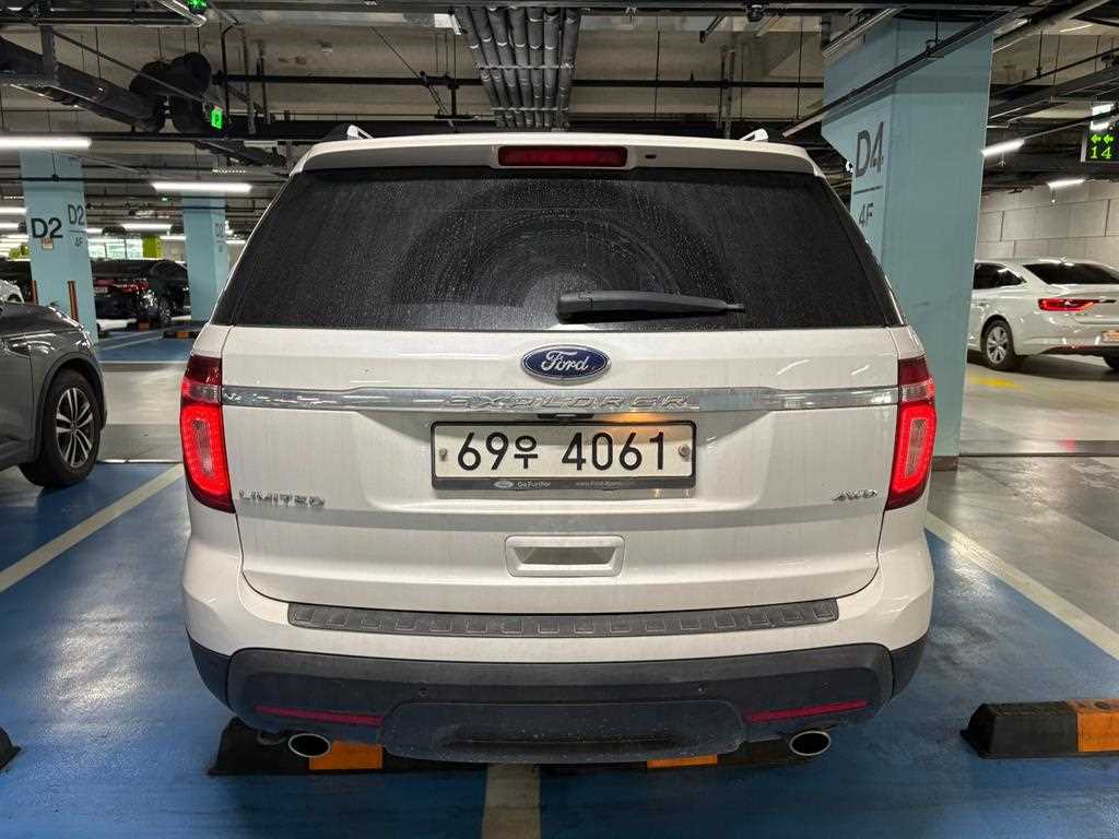 Ford Explorer - Vista 4