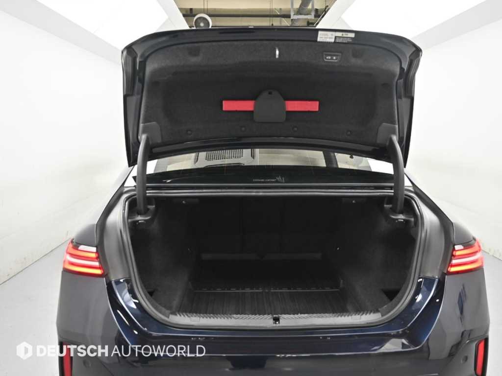 BMW 5 Series 2024 Negro - Importación desde Corea - HF Imports Iquique - Foto 19