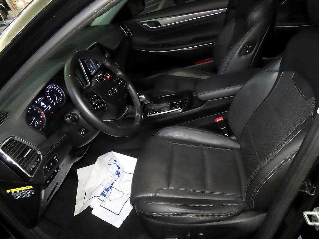 HYUNDAI Grandeur - Vista 6