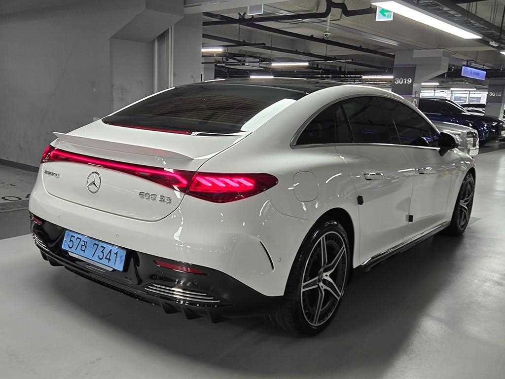Mercedes Benz EQE - Vista 3