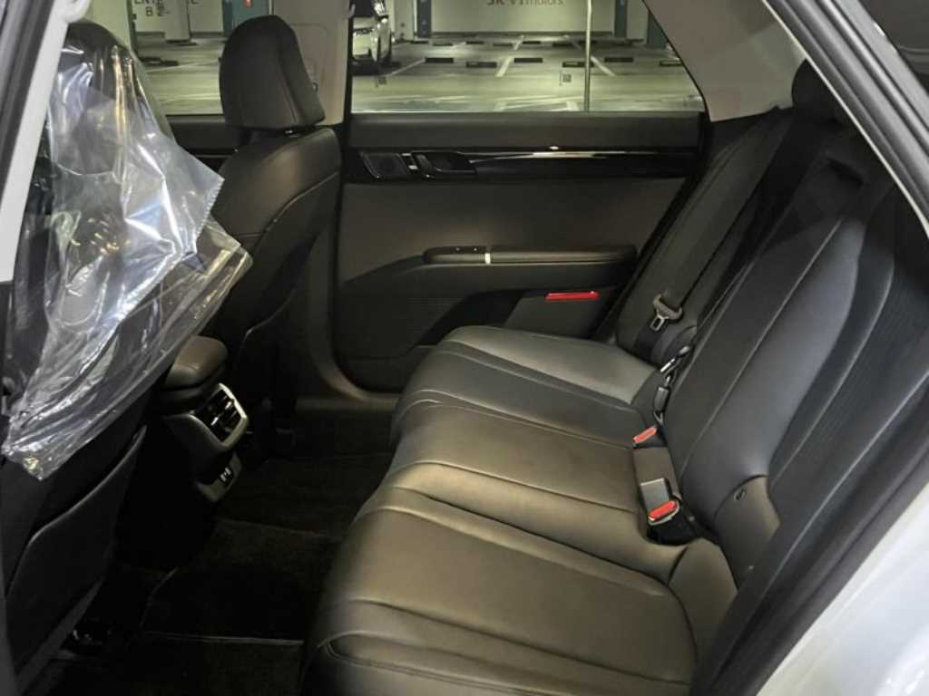 HYUNDAI Grandeur - Vista 7
