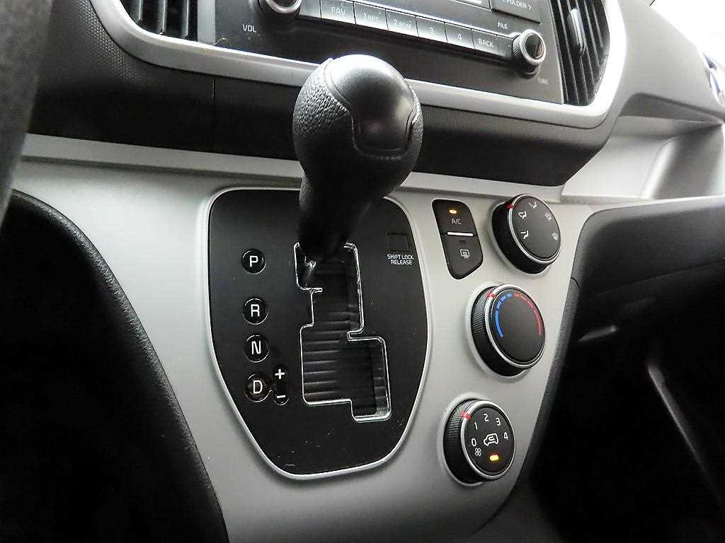 KIA Ray - Vista 10