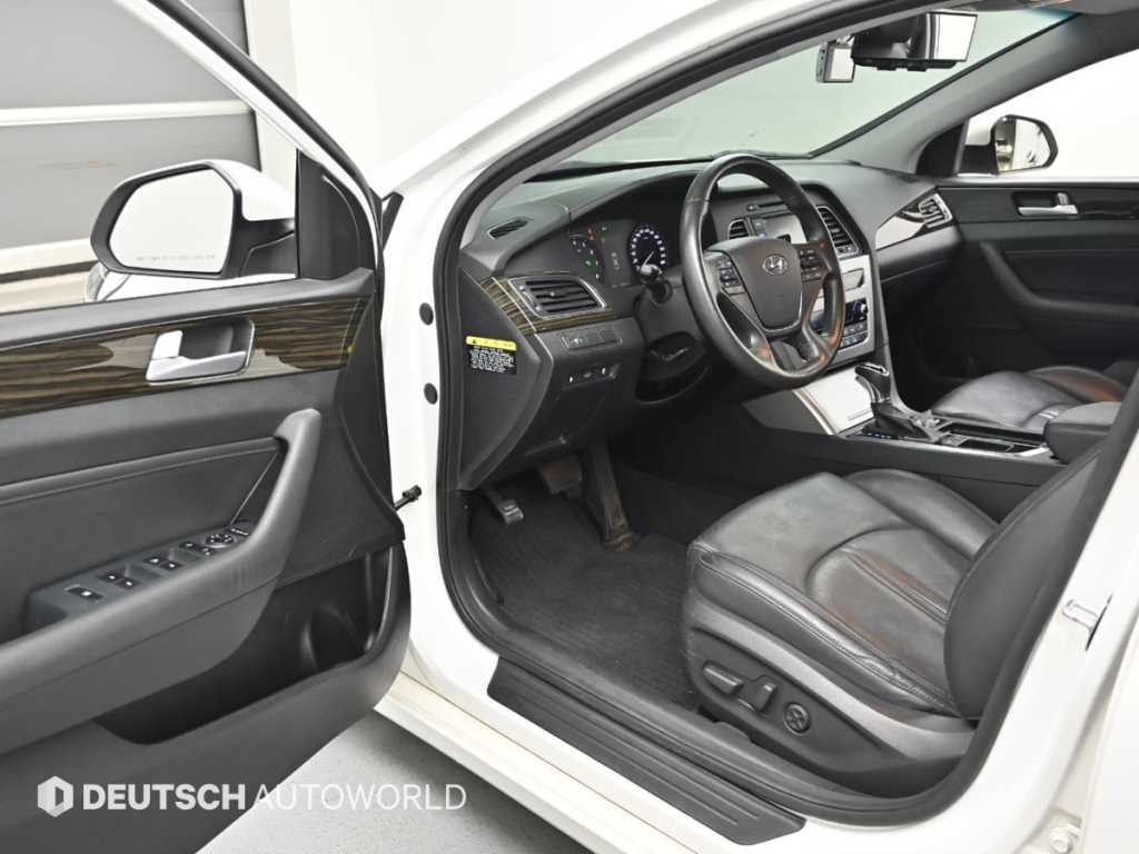 HYUNDAI Sonata - Vista 11