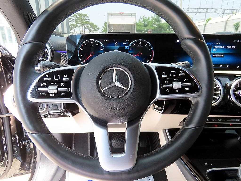 Mercedes Benz A Class - Vista 8