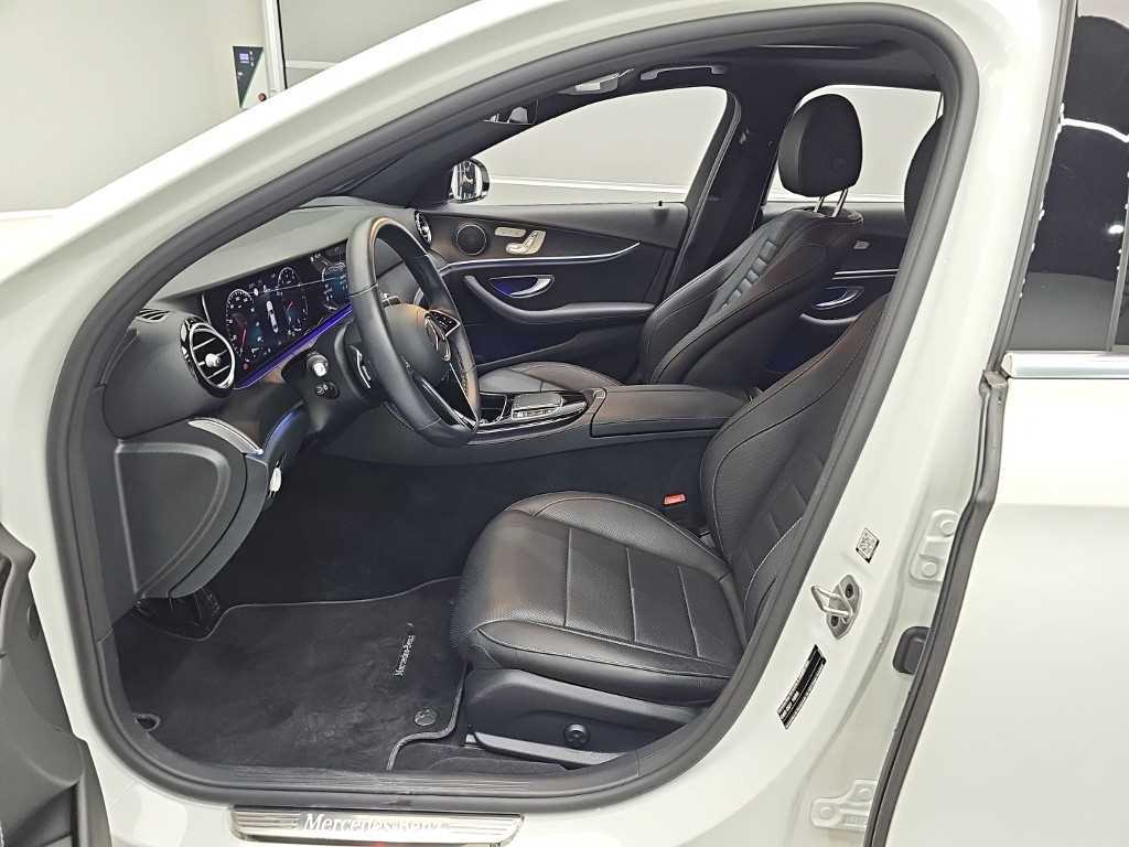 Mercedes Benz E class - Vista 11