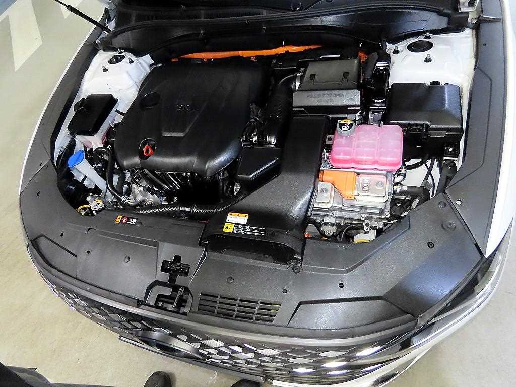 HYUNDAI Grandeur 2022 Blanco - Importación desde Corea - HF Imports Iquique - Foto 19