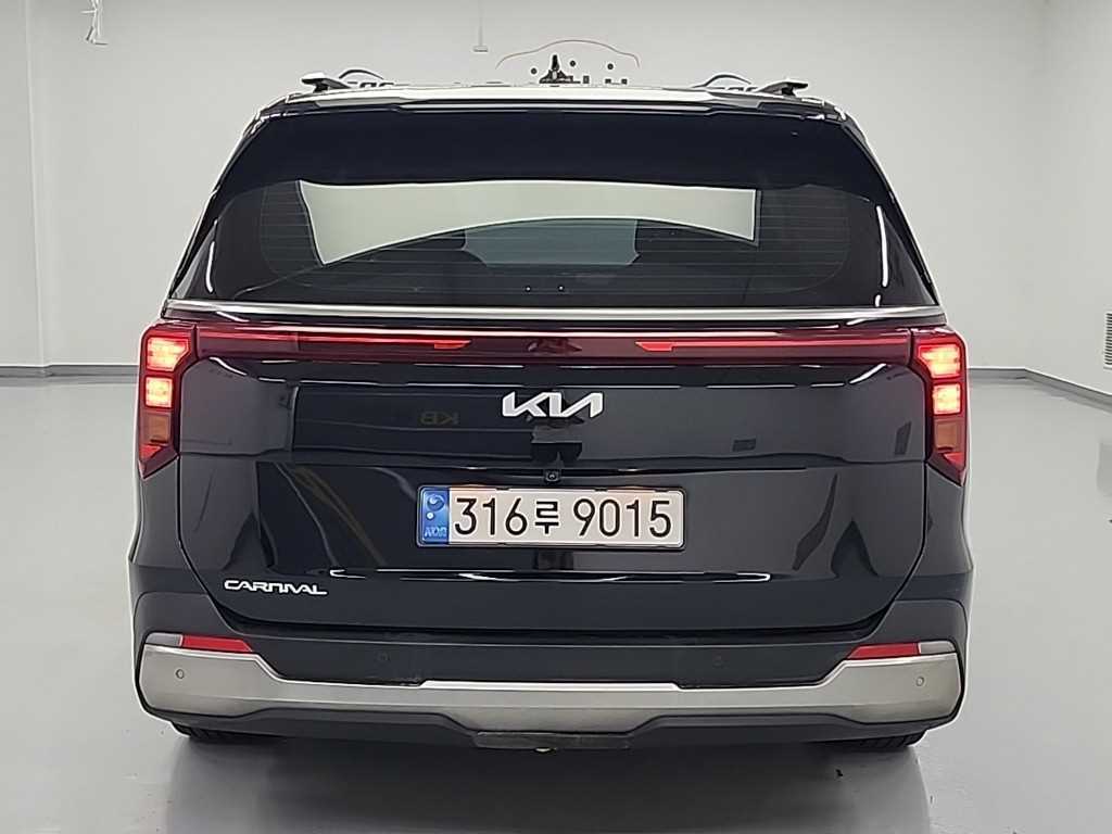 KIA Carnival - Vista 3