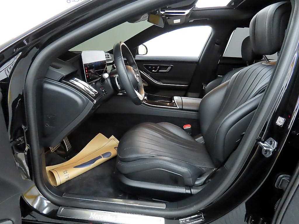 Mercedes Benz S Class - Vista 5