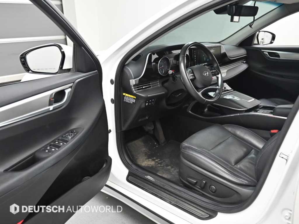 HYUNDAI Grandeur - Vista 11