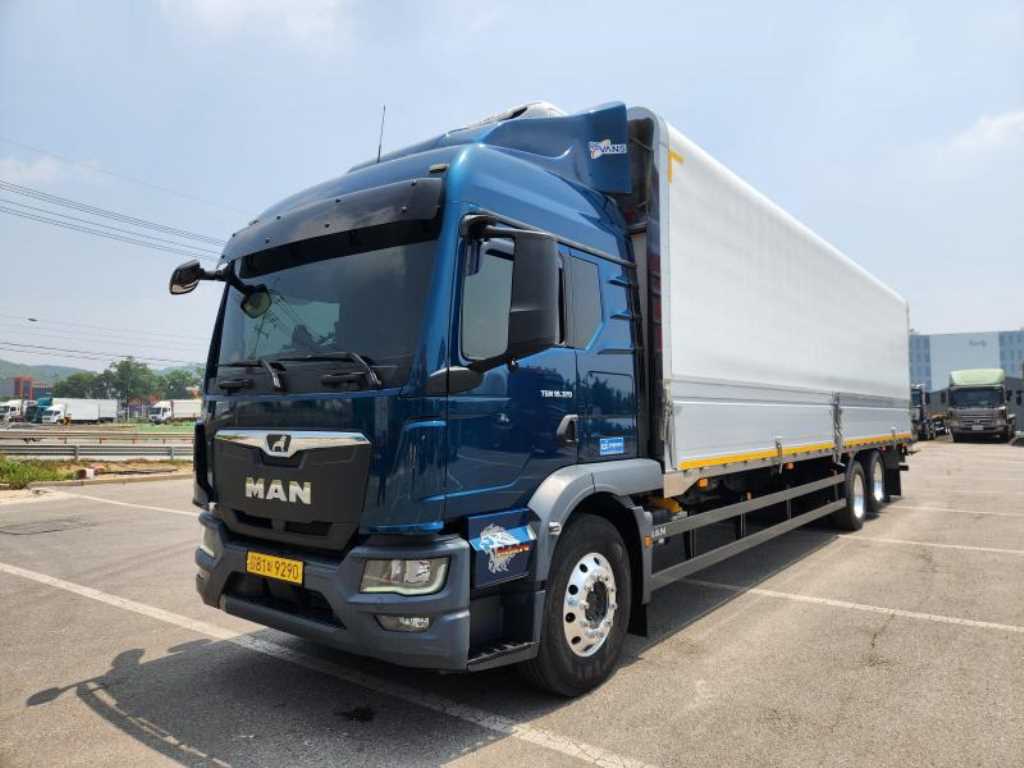 medium and large cargo truck - Vista 3