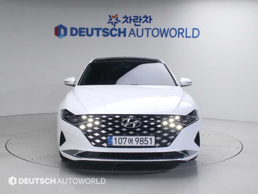 HYUNDAI Grandeur - Vista 3