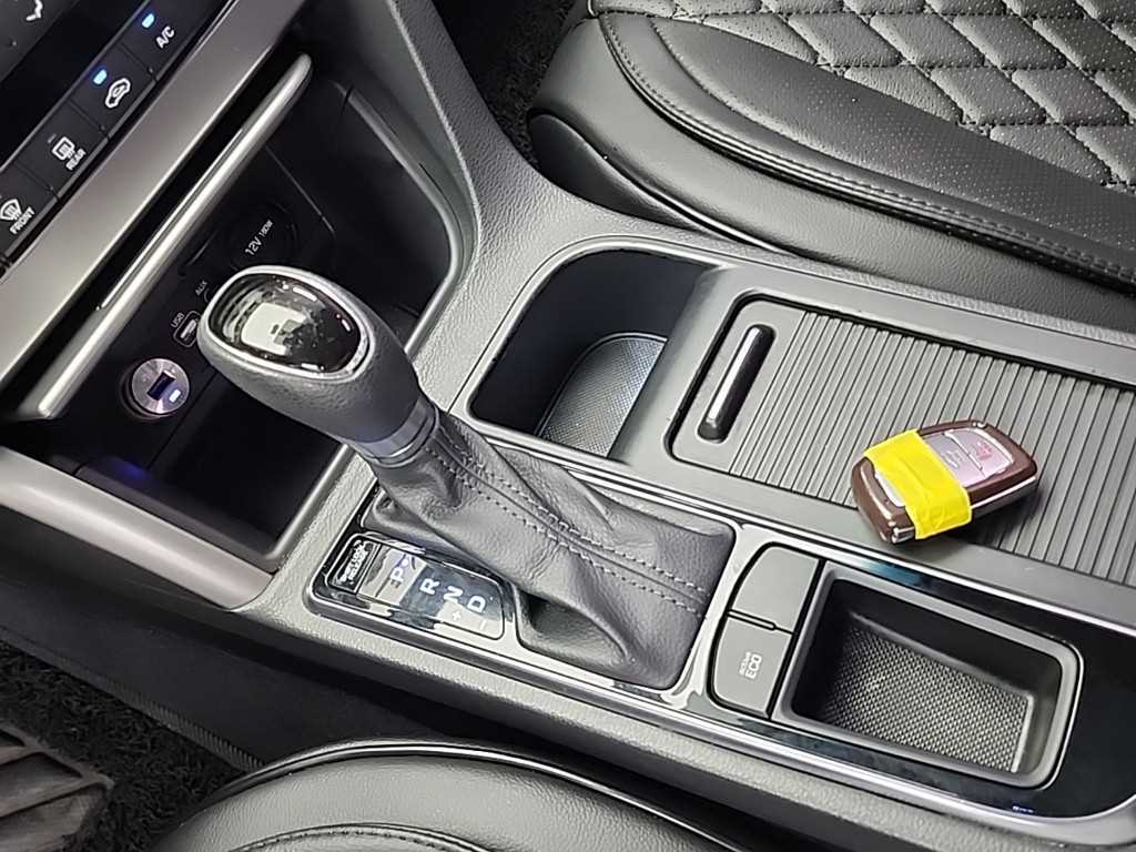HYUNDAI Sonata - Vista 8