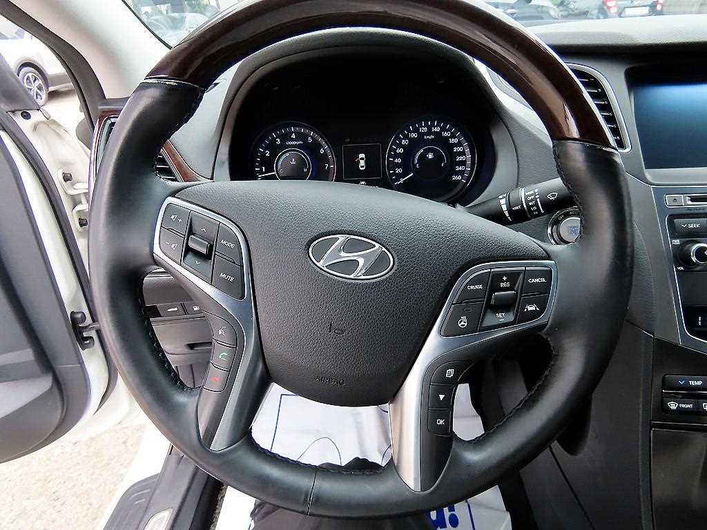 HYUNDAI Grandeur - Vista 8